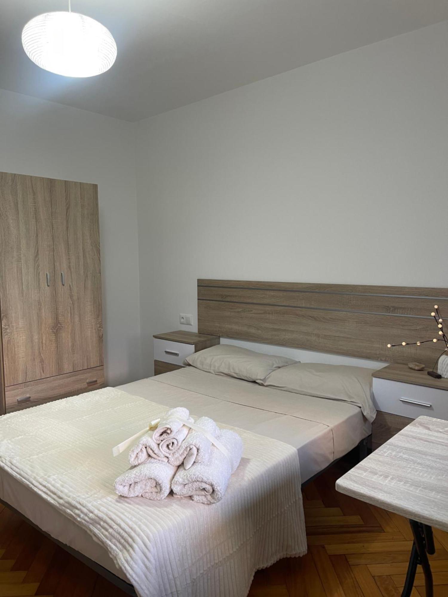 Disfruta De Exclusiva Habitacion Privada, A 5 Minutos De La Playa Vigo Exterior photo